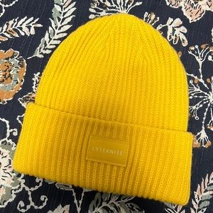 H&M yellow beanie, OS.
